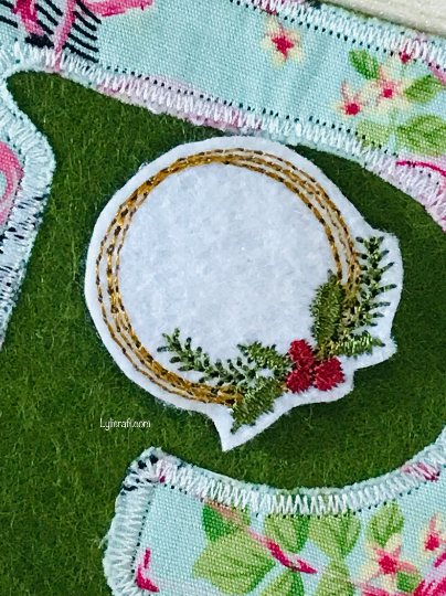 Mini Christmas Wreath Embroidery Design, Small Christmas Wreath Machine Embroidery Design, Holly Berry Wreath Embroidery, Frame Embroidery